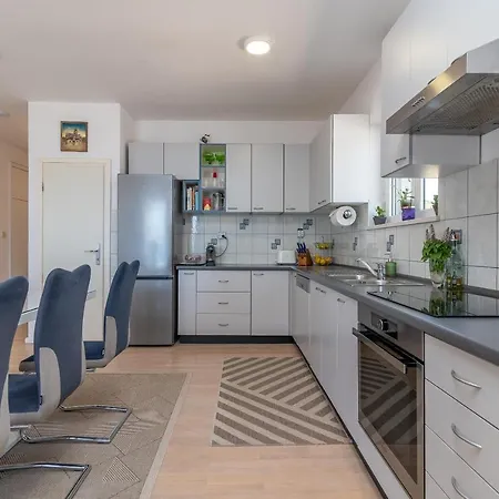 Beachfront With Parking